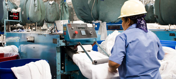 automatic laundry folding machine